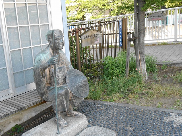 深川採荼庵跡の芭蕉像